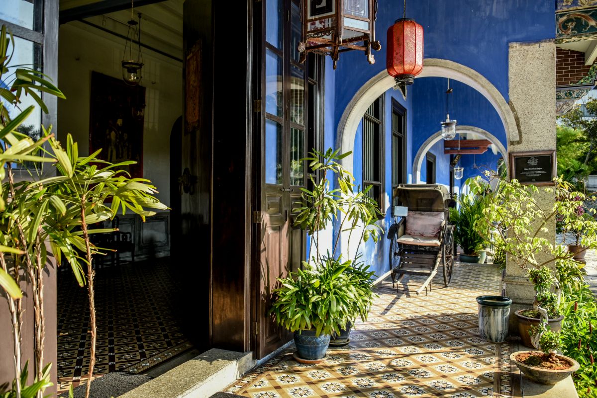 Cheong Fatt Tze – The Blue Mansion